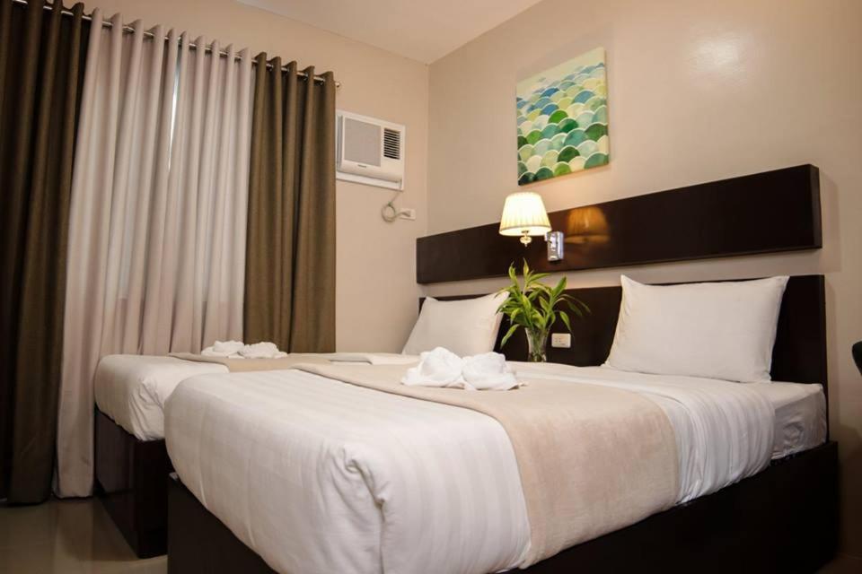 Mezza Hotel Koronadal Bagian luar foto
