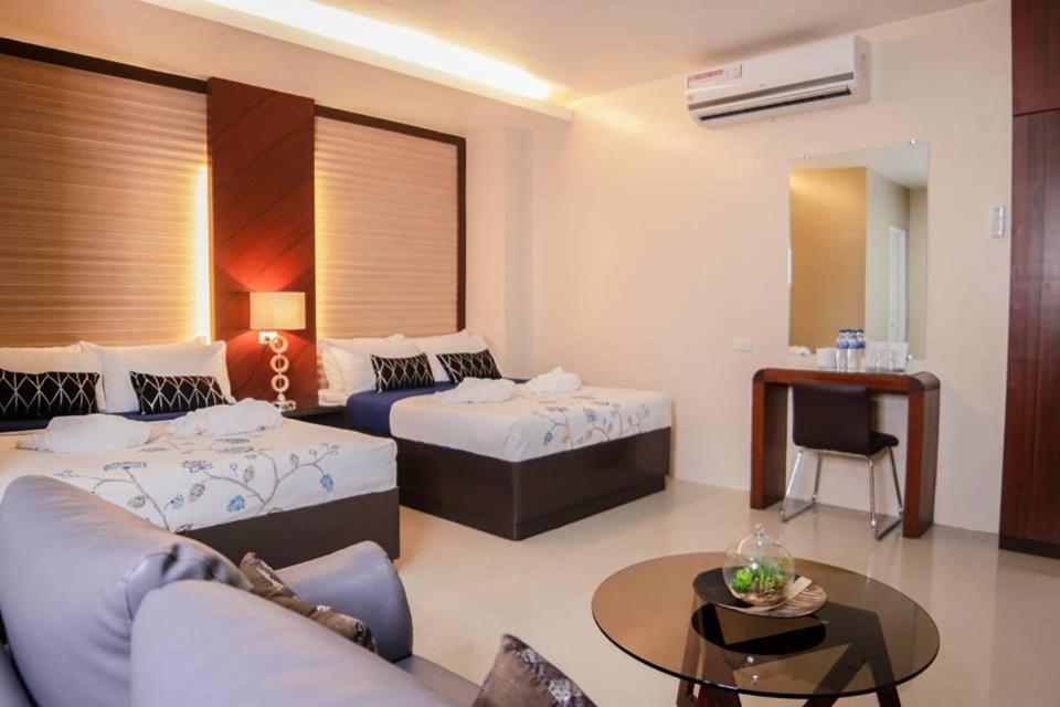 Mezza Hotel Koronadal Bagian luar foto