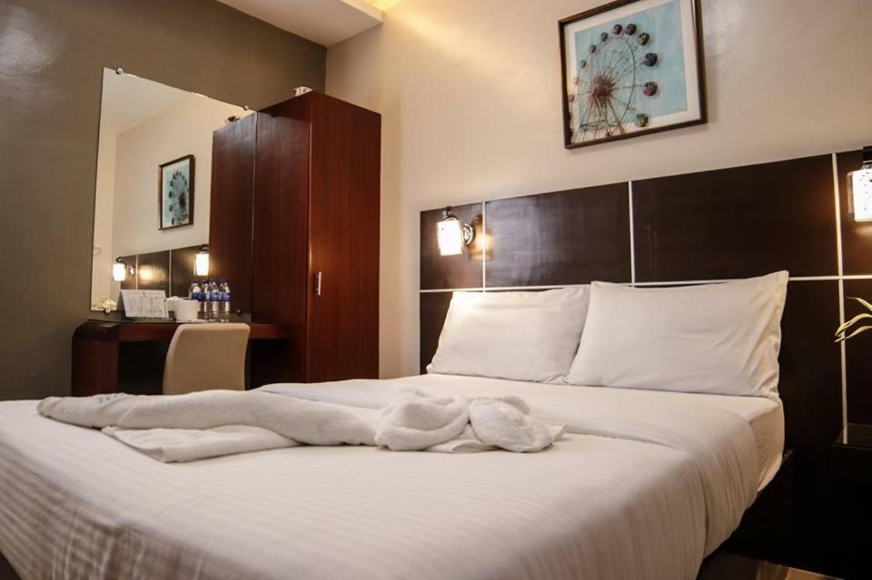 Mezza Hotel Koronadal Bagian luar foto