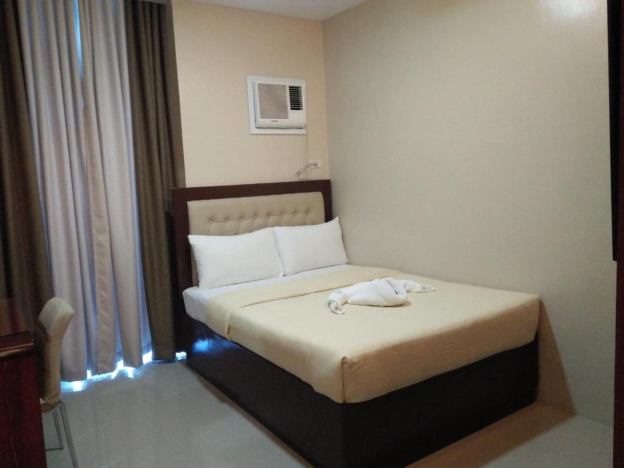 Mezza Hotel Koronadal Bagian luar foto